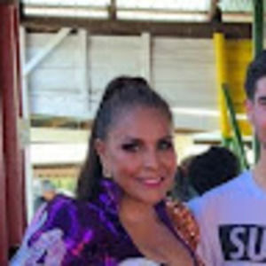 Meet your Posher, Ximena